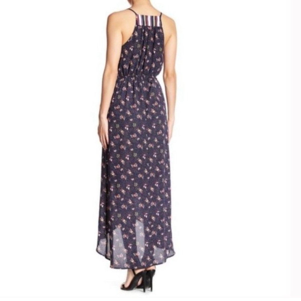 Spirit of Grace Chic High-Low Floral Dress with Striped Accent - Picture 3 of 11